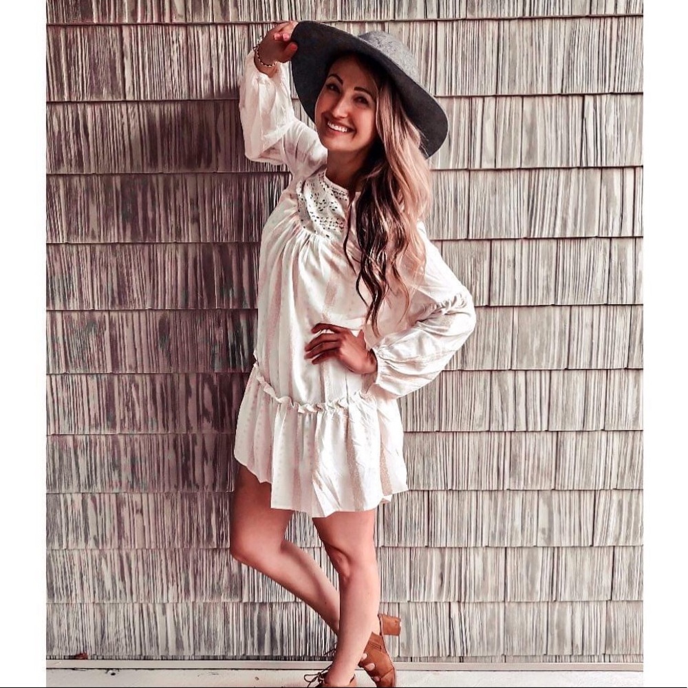 Crochet Lace Flowy Dress 🤍 NWT